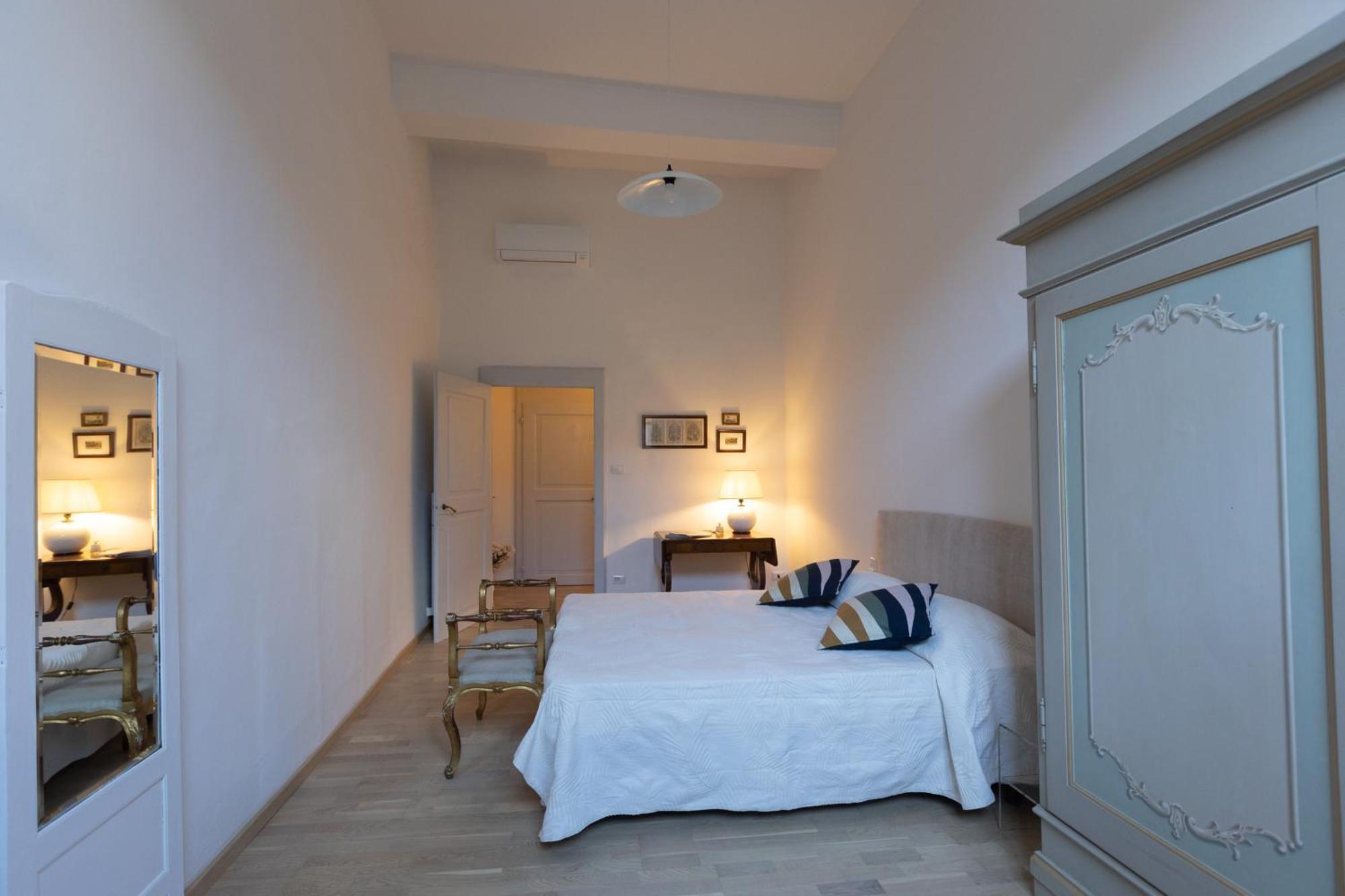 Apartment Palazzo Fioravanti In Centro A Florenz